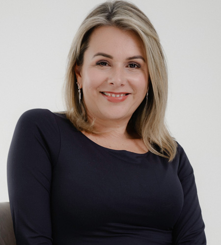 Renata de Carvalho Esteves Silva